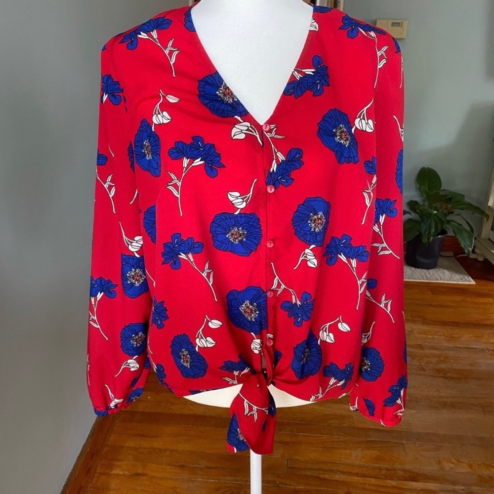 Liz Claiborne red floral blouse size M